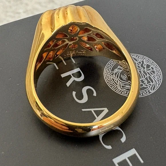 ❌sold-Versace Gold Medusa Ring Size 17 - Picture 3 of 5